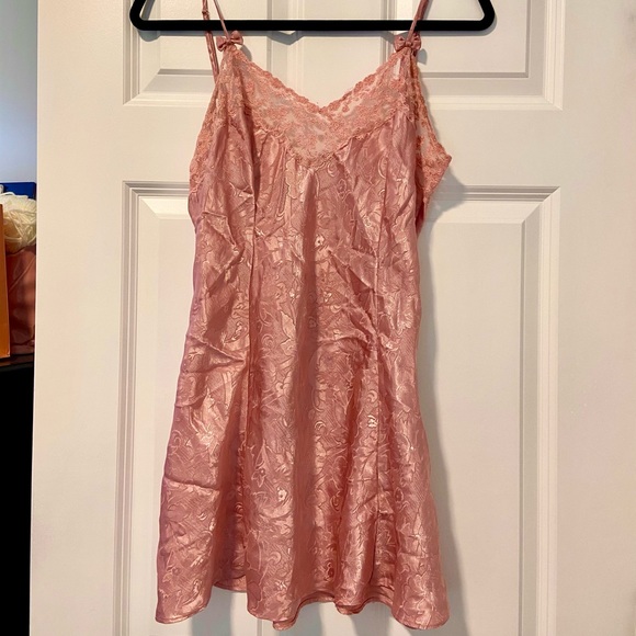 Pink slip mini dress - Picture 2 of 3